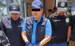Era funcionario de Aduanas de México y terminó detenido tras una investigación por delincuencia organizada