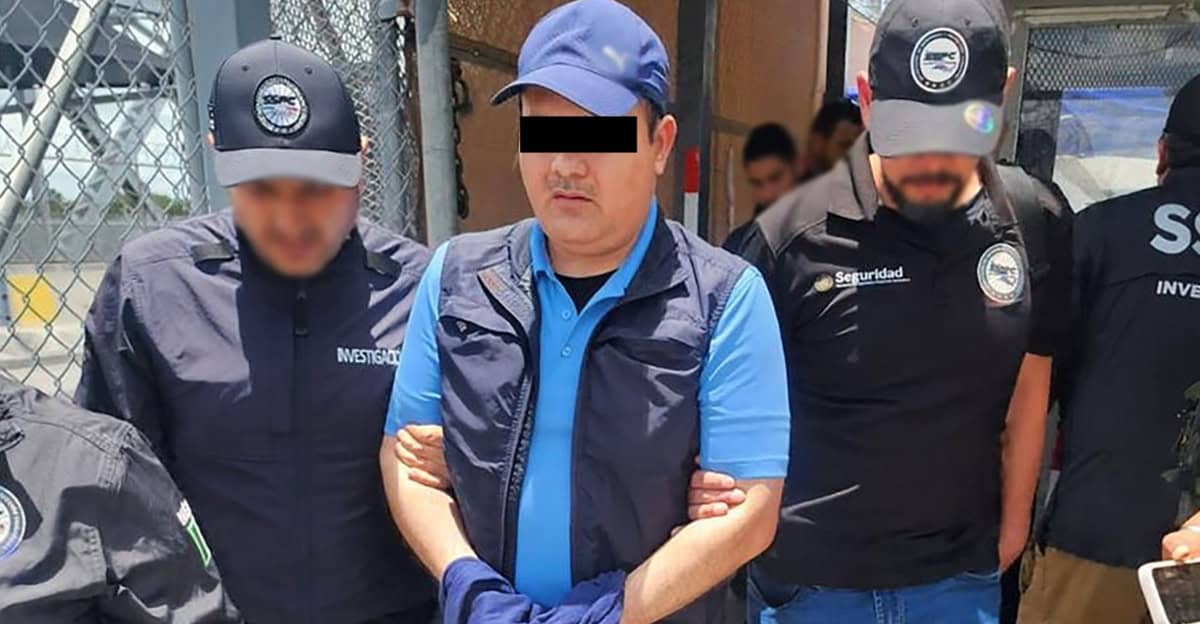 Detienen a funcionario de Aduanas de México por investigación relacionada con delincuencia organizada