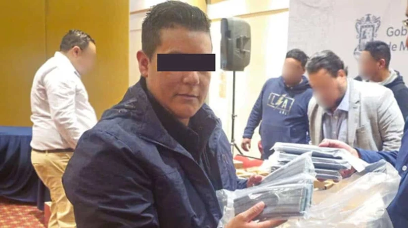 El uniforme no los protegió: así terminó un operativo con ocho policías detenidos