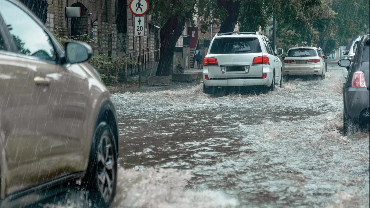 Alerta por lluvias intensas y onda de calor en México; Protección Civil pide extremar precauciones