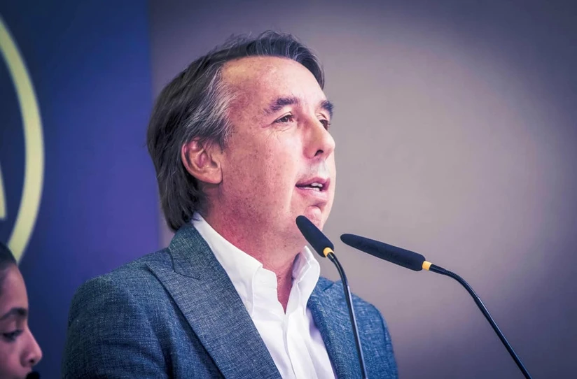 Esta operación no significa la salida de Azcárraga de Televisa.