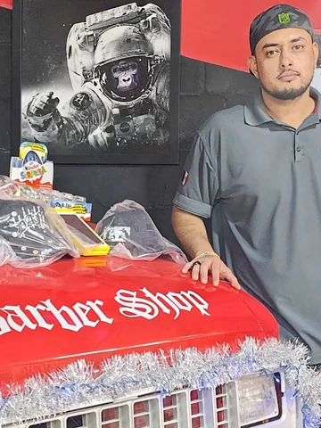 De Tijuana a Eldorado: la historia de Abimael, el barbero que encontr&oacute; una oportunidad donde otros ve&iacute;an un peque&ntilde;o pueblo