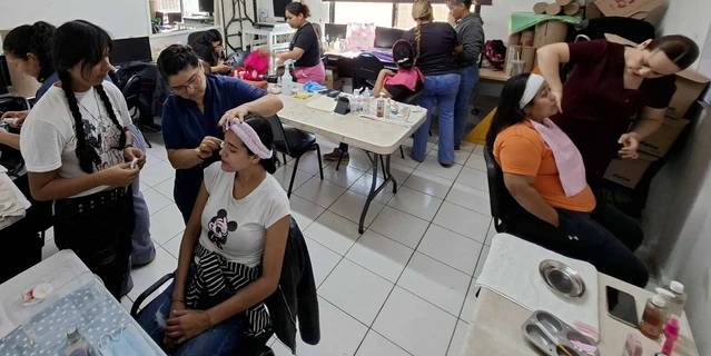 Aprender, crecer y emprender invitan a curso gratuito de maquillaje en el CESAVVI 5 de Febrero en Culiac&aacute;n