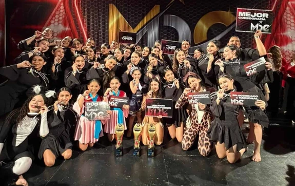 De Navolato para M&eacute;xico. La academia Backstage Dance Center gan&oacute; cinco campeonatos y ahora va por la gloria nacional en Tulum