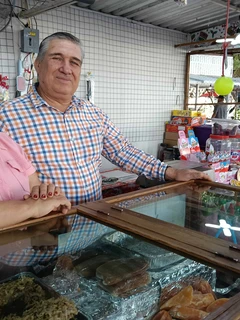 Blanca Estela y Reynaldo son la pareja de Navolato que lleva 34 a&ntilde;os vendiendo dulces y regalando sonrisas