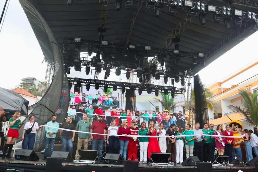 Autoridades estatales y municipales cortaron el listón inaugural de