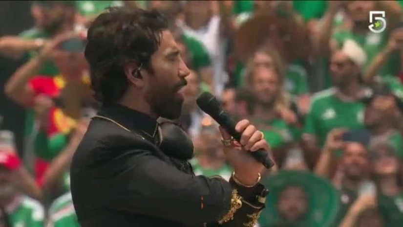 Recientemente, Alejandro Fernández tuvo el honor de entonar el Himno Nacional durante la inauguración del Mundial 2026.