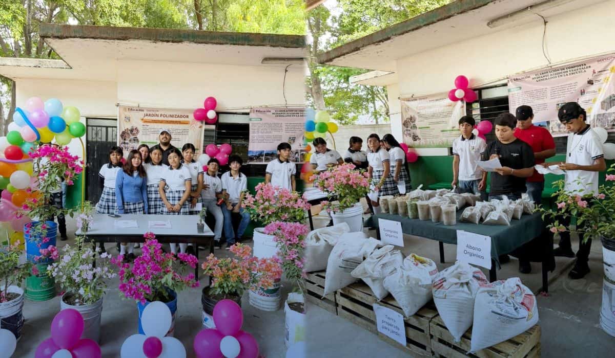 Estudiantes del CBTA 261 presentan proyectos innovadores durante la primera Feria de Proyectos realizada en Villa Juárez
