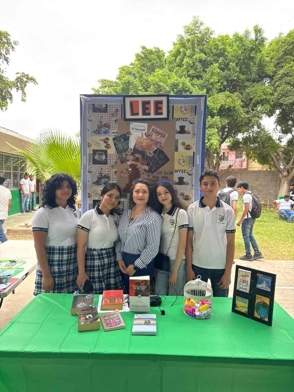 La creatividad literaria estuvo presente con la exhibición de cuentos inéditos y trabajos de reescritura elaborados por los jóvenes
