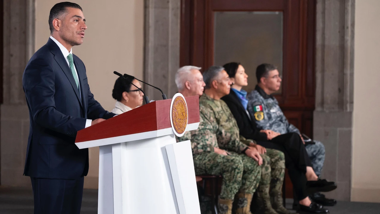 Durante la conferencia matutina, Omar García Harfuch destacó capturas de líderes criminales, decomisos históricos y una disminución de 46% en homicidios, cifra que ubica a mayo de 2026 como el menos violento desde 2015.