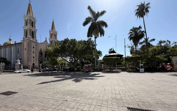 Plazuela Rep&uacute;blica: El coraz&oacute;n que late al ritmo de Mazatl&aacute;n