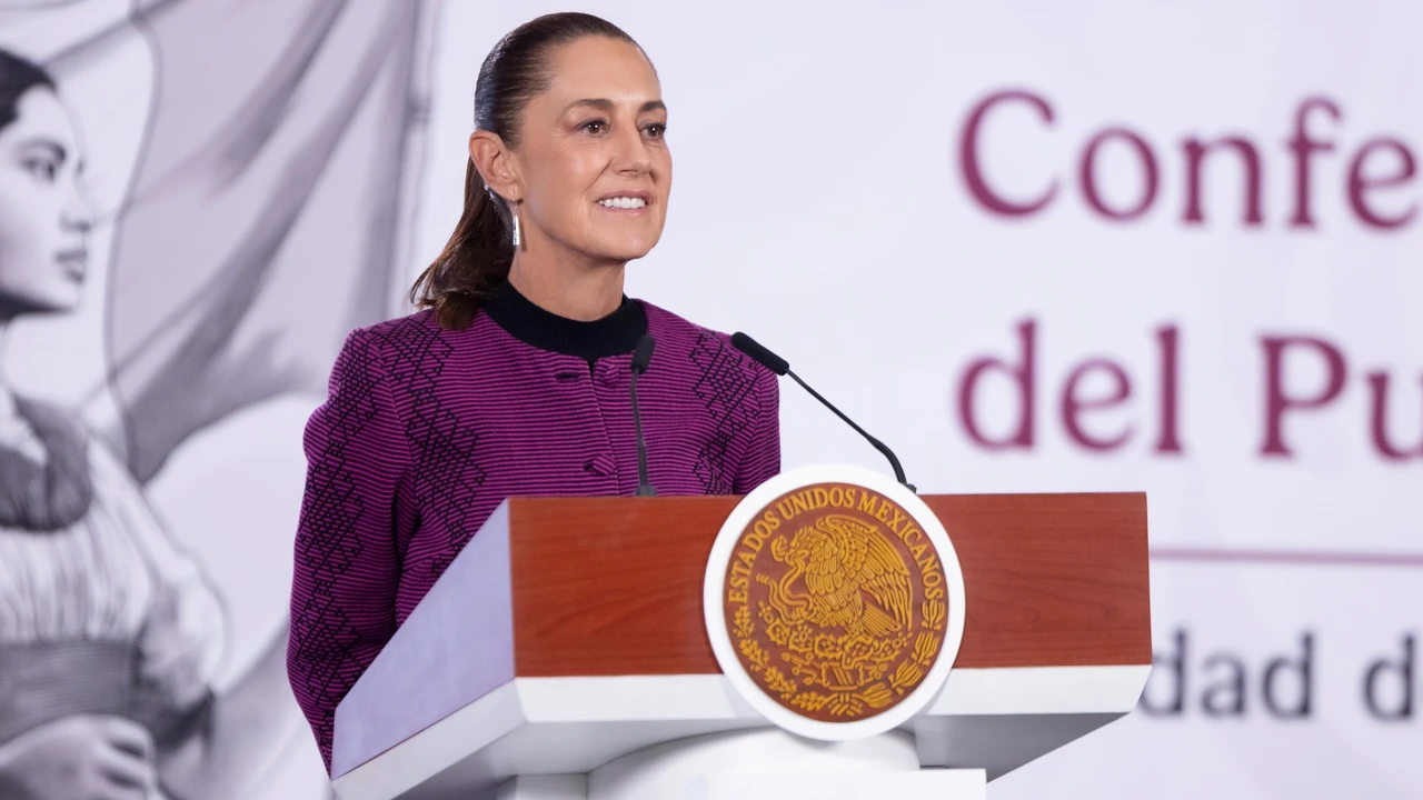 Sheinbaum plantea discutir el impacto de las redes sociales y los algoritmos en jóvenes