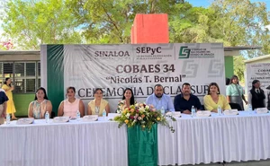 Alcalde Loaiza Bañuelos encabeza graduación del COBAES 34 en Coyotitán