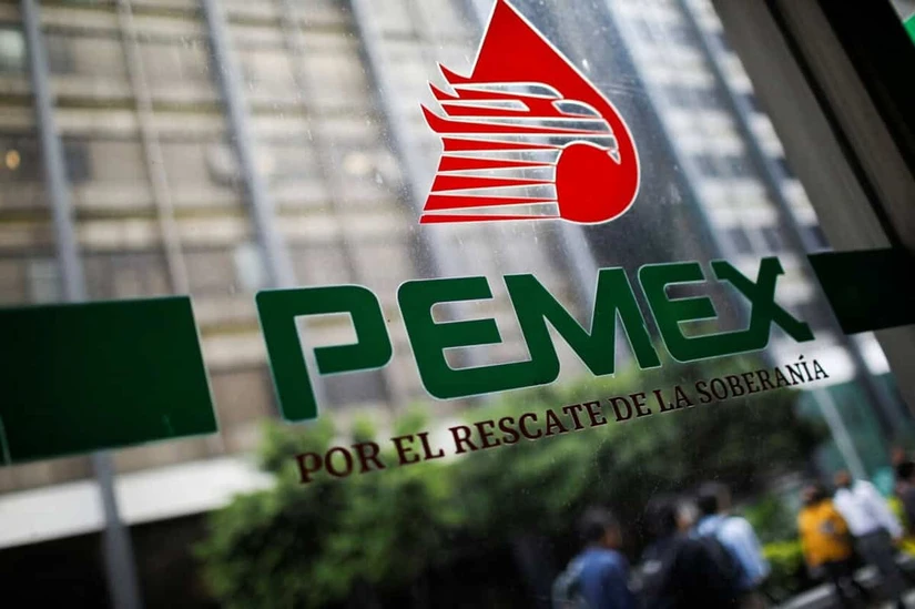 Pemex es una empresa publica que pertenece al Estado mexicano.