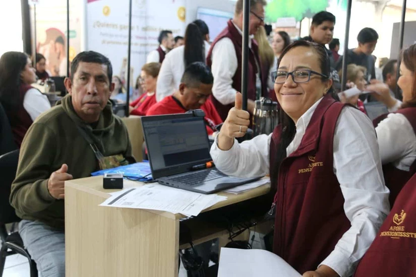 La esposa o esposo, concubino o concubina se quedan con el dinero de la afore o bien los hijos. Foto: Cortesúa