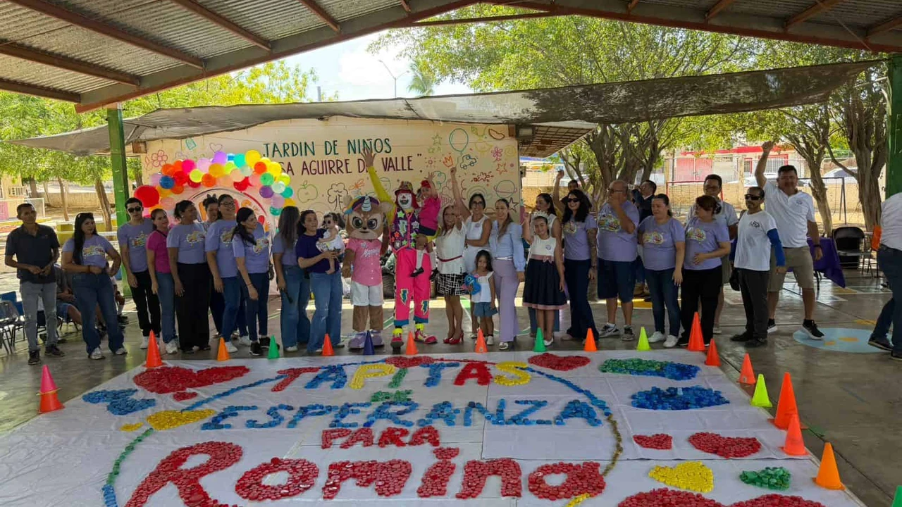 Más de 4 toneladas de tapitas de plástico fueron reunidas en la campaña realizada por la comunidad educativa del Jardín de Niños Eloisa Aguierre del Valle en apoyo a la pequeña Romina que está en tratamiento médico contra la leucemia
