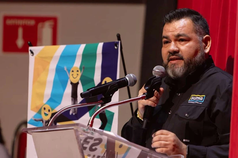Iván Velázquez Aréchiga compartió un mensaje de esperanza, resiliencia y compromiso con las juventudes durante SUMAFest. Foto: Cortesía/TBN