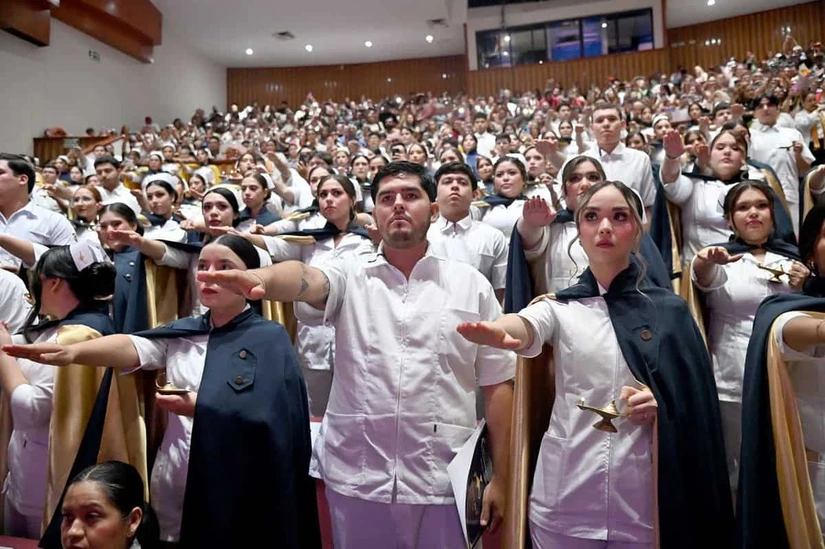 Una generación que no se rindió: 650 egresados de enfermería se preparan para hacer la diferencia. Foto: UAS