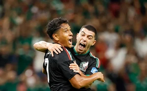 El portero se equivocó y México no perdonó: así cayó el gol de Luis Romo