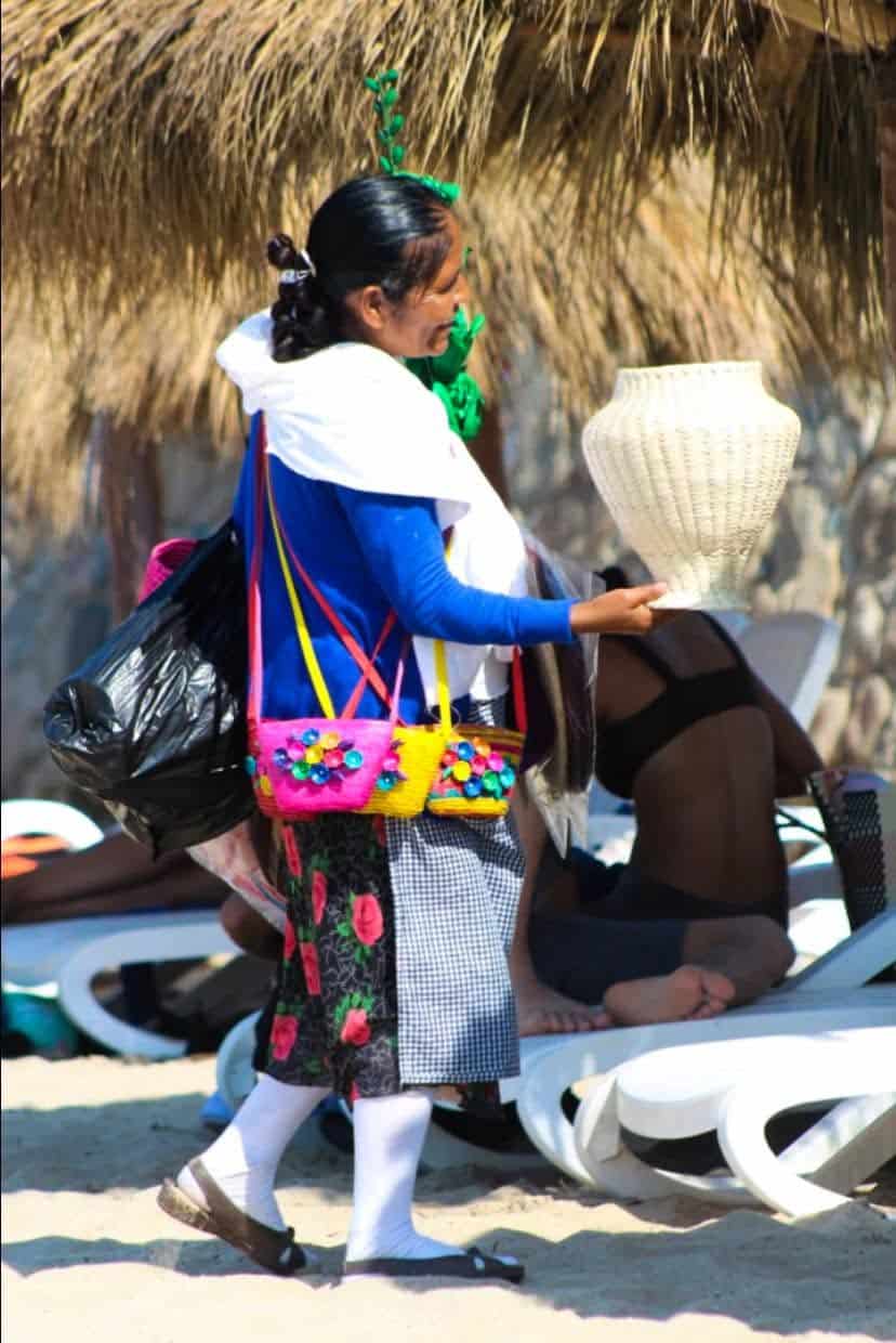 Tlamacazapa, el pueblo de Guerrero donde elaboran artesanías de palma y conservan una tradición centenaria