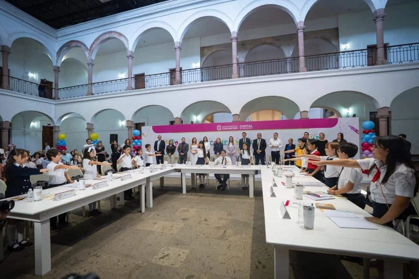 Dylan Javier alza la voz por un uso responsable de la tecnología en Cabildo Infantil Culiacán 2026. Foto: Juan Madrigal