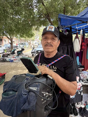 M&aacute;s de medio siglo de m&uacute;sica norte&ntilde;a y un artista que no se rinde: Jos&eacute; Fernando, el cantante que alegra las ma&ntilde;anas en Mazatl&aacute;n