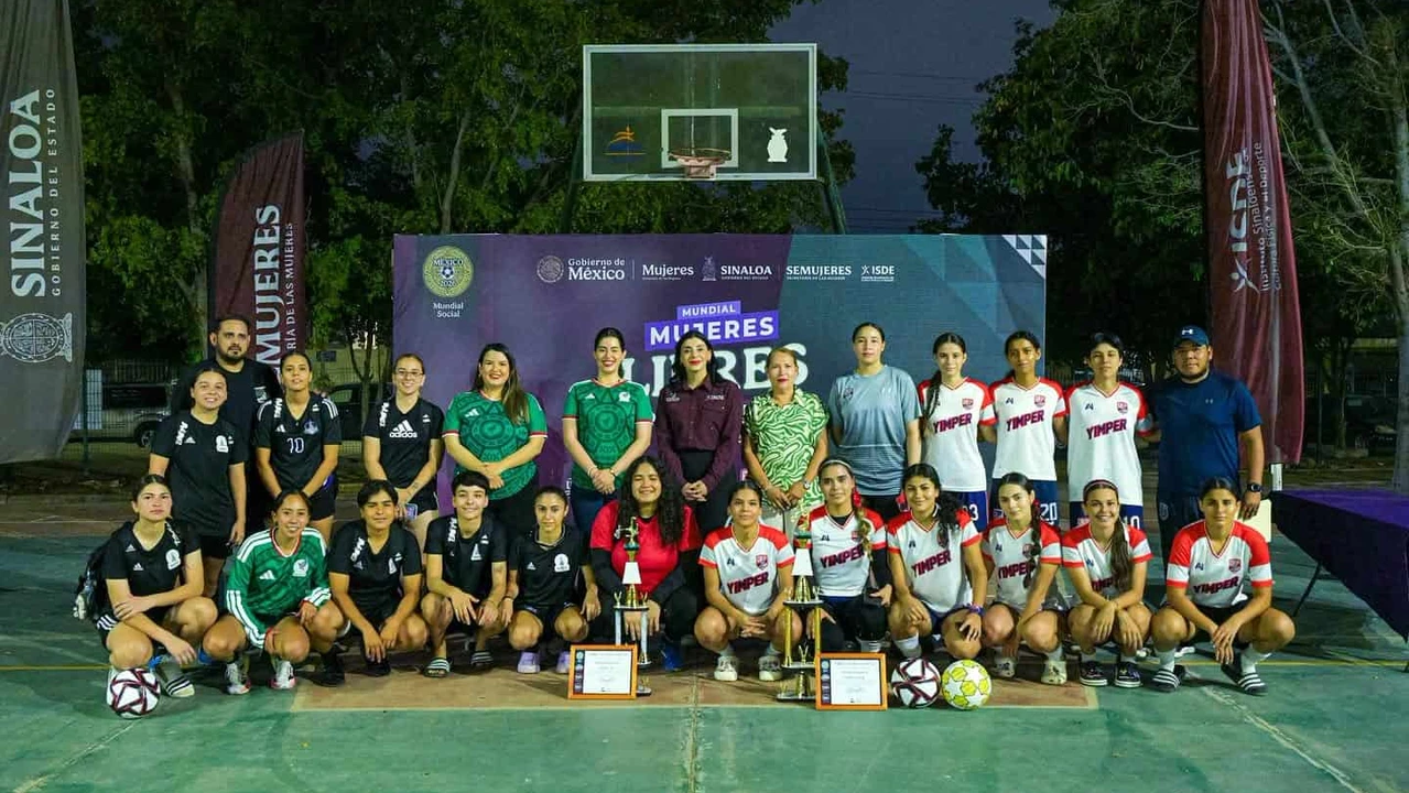 Entre goles y sueños, mujeres sinaloenses conquistan la cancha y fortalecen su liderazgo. Foto: Secretaría de las Mujeres