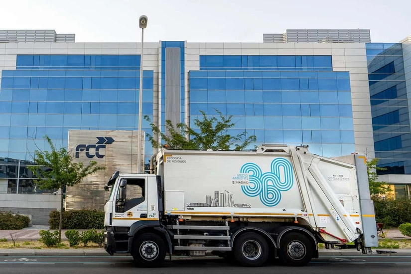 La empresa de Slim ha logrado renovar un importante contrato que incluye servicios de recolección de residuos en el municipio español.