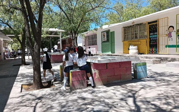 Jard&iacute;n de Ni&ntilde;os Mercedes Gonz&aacute;lez de Acosta: 28 a&ntilde;os acompa&ntilde;ando a la ni&ntilde;ez de Los &Aacute;ngeles