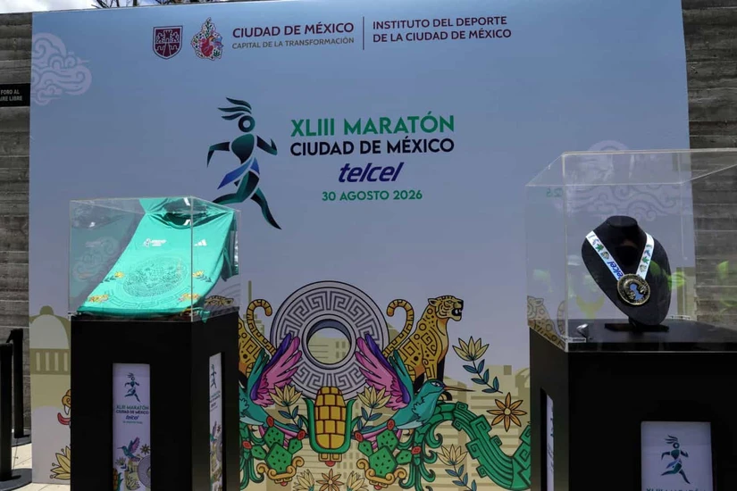 Presentan playeras, medallas y ruta del Medio Maratón 2026 de la CDMX. Foto: Cortesía