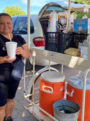 El triciclo de 70 a&ntilde;os que sigue recorriendo las calles de Coyotit&aacute;n con la misma tradici&oacute;n
