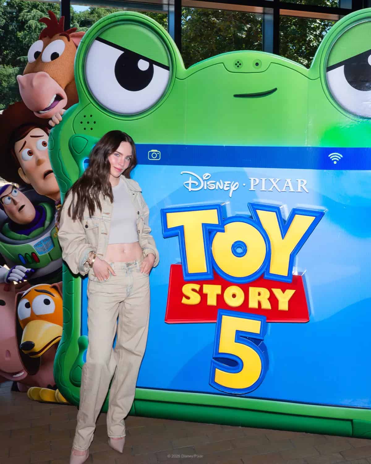 Belinda dijo sentirse muy emocionada por formar parte del elenco de voces de Toy Story 5.