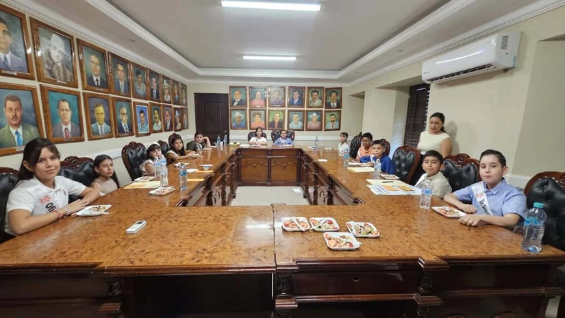 Cada uno de los participantes aportaron nuevas ideas al cabildo municipal