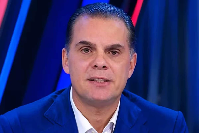 Martinoli destaca como el comentarista más popular de Azteca Deportes.