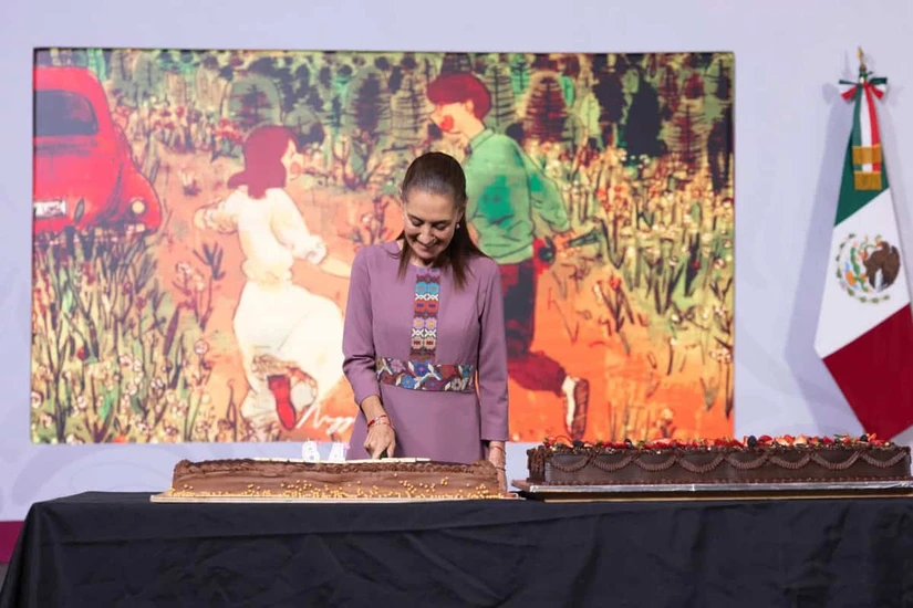 La presidenta Claudia Sheinbaum fue sorprendida con ‘Las Mañanitas’ durante su conferencia matutina. Por el Fan Fest del Mundial 2026, celebrará este miércoles con José María Tarriba y el domingo con su familia.