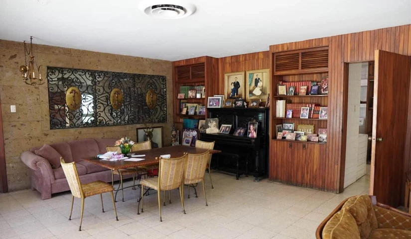 Arquitectura con historia. La vivienda fue construida entre 1957 y 1958 por el arquitecto tapatío Álvaro Cal y Mayor, cuyos planos originales fueron hallados dentro del inmueble. | Imagen cortesía de Gerardo Tamayo