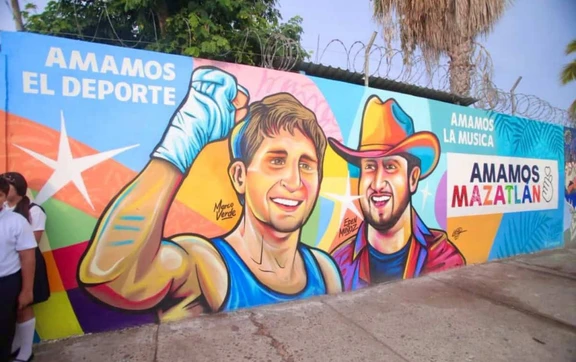 Estrella Palacios inaugura mural que promueve el deporte en Mazatl&aacute;n