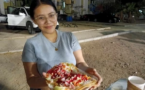 A los 18 años, Natalie vende chimichangas en el parque y demuestra que emprender también es una forma de soñar en Culiacán