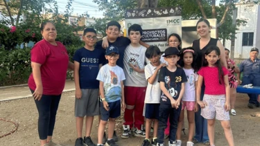 En Culiac&aacute;n, las historias comienzan en el parque. Ni&ntilde;as y ni&ntilde;os dan vida a Voces que Caminan en Barrancos