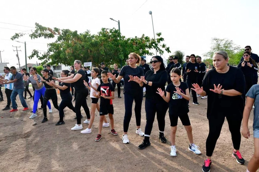 Entre ejercicios y sonrisas, las familias fortalecieron su confianza y demostraron que el deporte también construye comunidad. Foto: Ayuntamiento de Culiacán