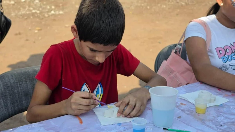 Además de aprender técnicas de defensa personal, las familias disfrutaron actividades recreativas que fortalecieron la convivencia y el trabajo en equipo. Foto: Ayuntamiento de Culiacán