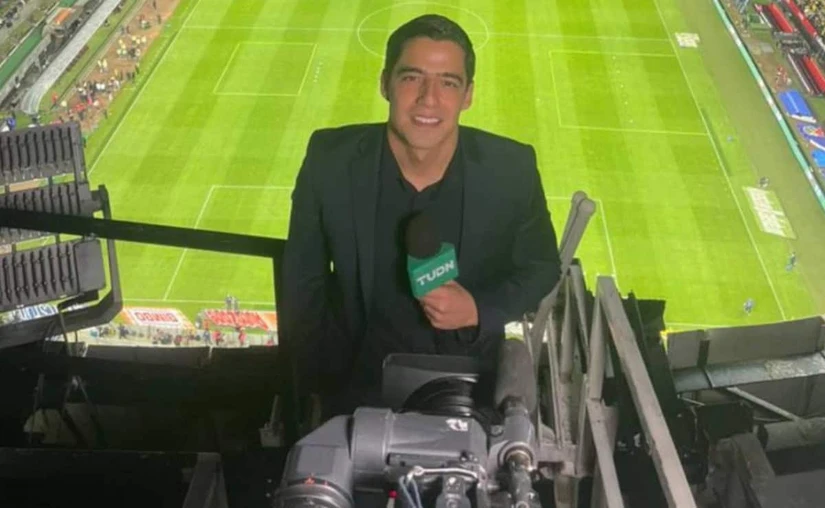 Andrés Vaca está entre los comentaristas principales de TUDN actualmente. Foto: Cortesía