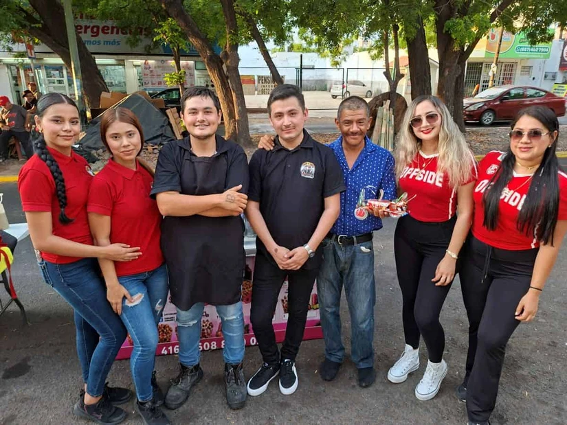 Luis Eduardo demuestra que el éxito también se mide por ayudar a otro. Foto: Juan Madrigal