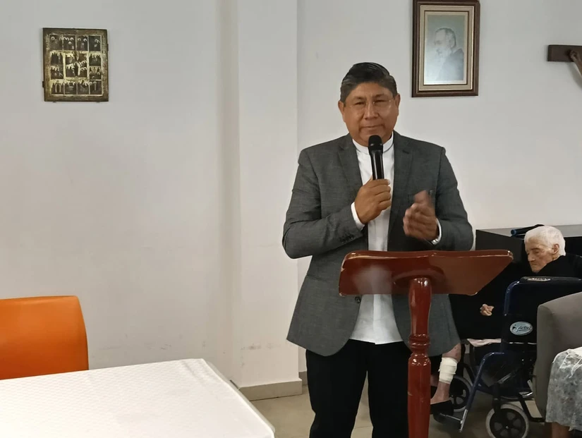 El padre Juan Alejandro Jiménez señaló que este proyecto representa la unión de personas que tienen el mismo propósito de ayudar.