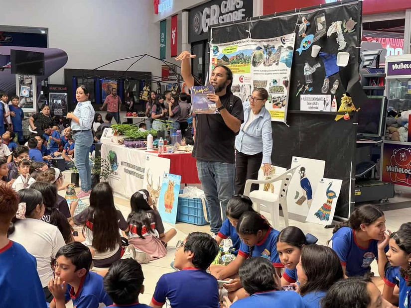 José Sánchez Rivera de Reacciona Mazatlán A.C. organizó el programa Mensajeros de Paz, una iniciativa que conectó a cientos de niños mazatlecos durante el ciclo escolar