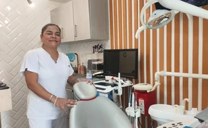Brenda ha dedicado 25 años a cuidar sonrisas con pasión y compromiso en Valle Alto