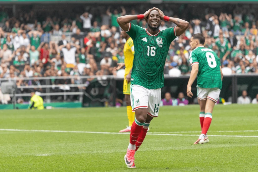 Quiñónes marcó el primer gol de México ante Ecuador. Foto: Cortesía