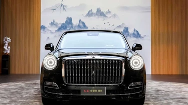El auto chino que cuesta 28 millones de pesos que compite con Rolls-Royce