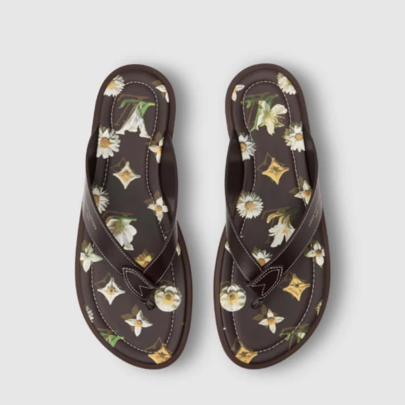 Las sandalias LV Sunset que le regalaron al exportero cuestan más de 18 mil pesos.