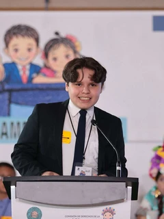 Lauro Karin Torres, el niño sinaloense que llevó su voz al Parlamento Infantil para promover el buen uso de la tecnología